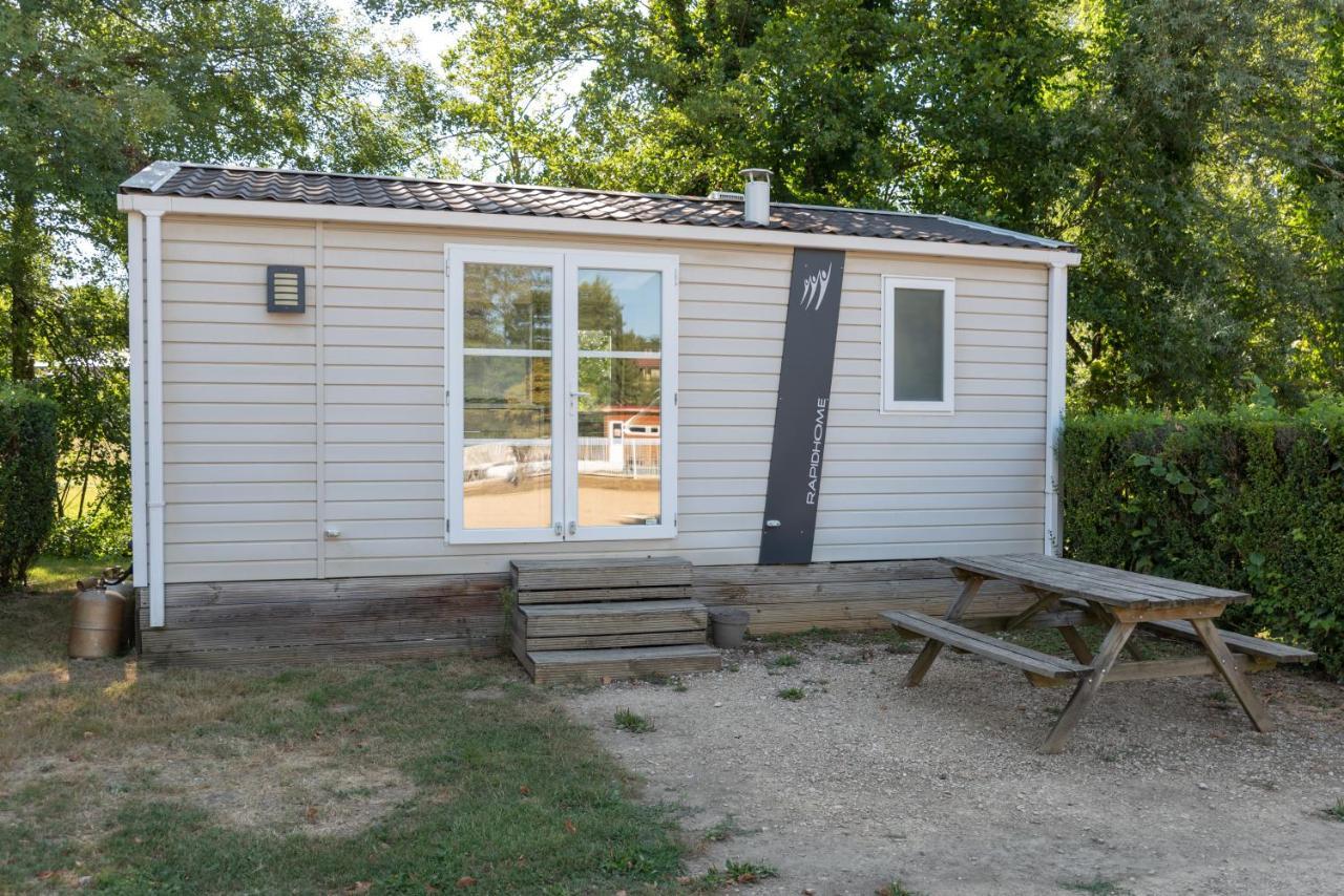 Camping du Sevron Saint-Etienne-du-Bois  Bagian luar foto