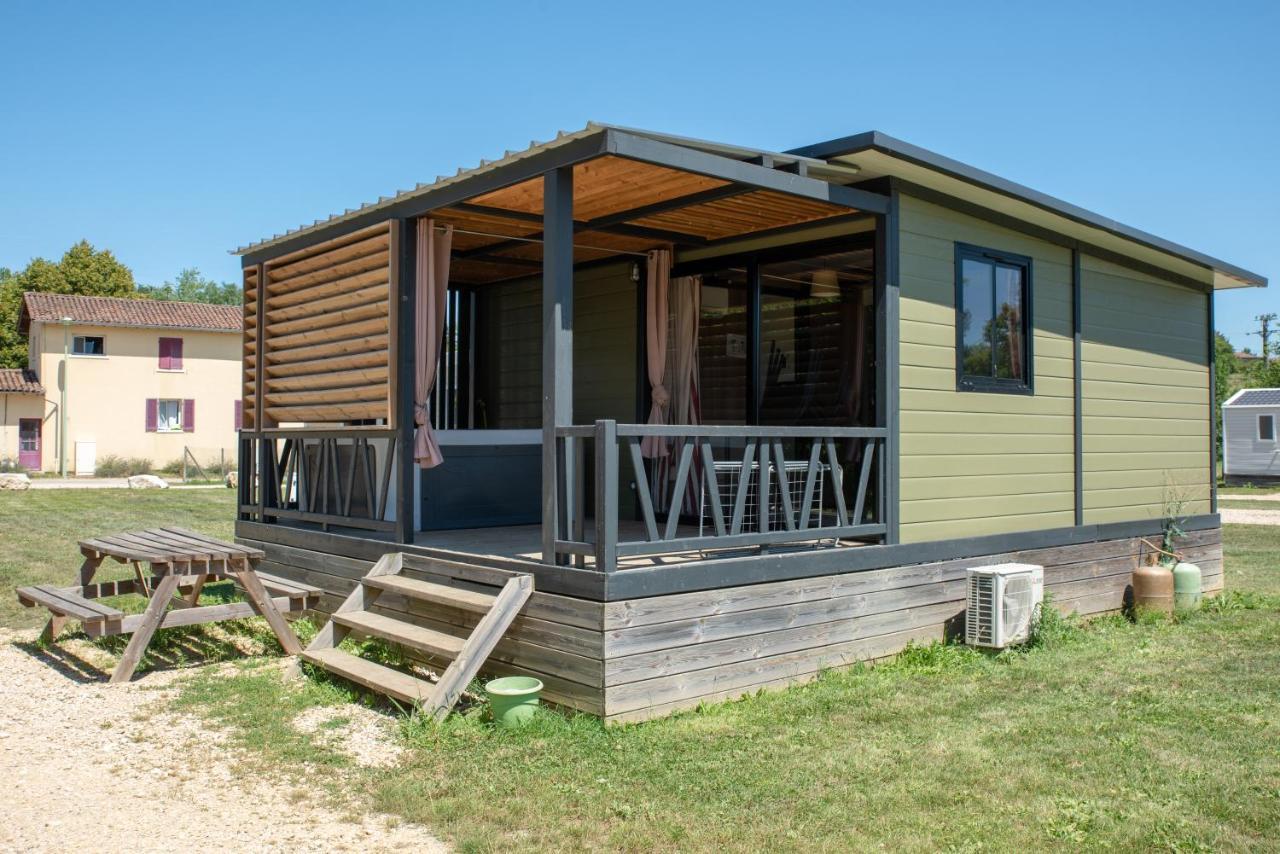 Camping du Sevron Saint-Etienne-du-Bois  Bagian luar foto